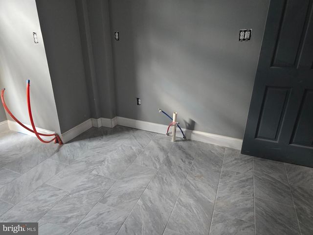 424 HIGHLAND AVE, Chester, PA 19013