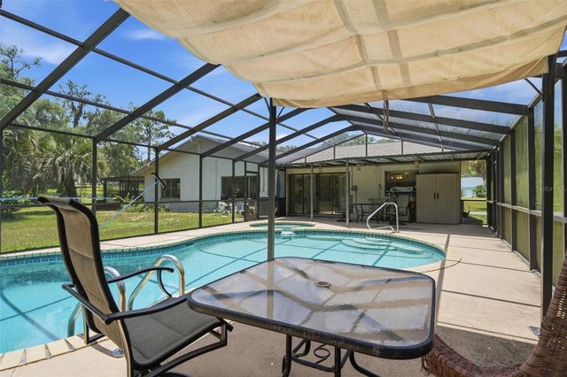 385 N CORNISH POINT, Lecanto, FL 34461