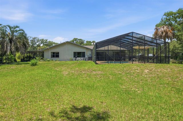 385 N CORNISH POINT, Lecanto, FL 34461