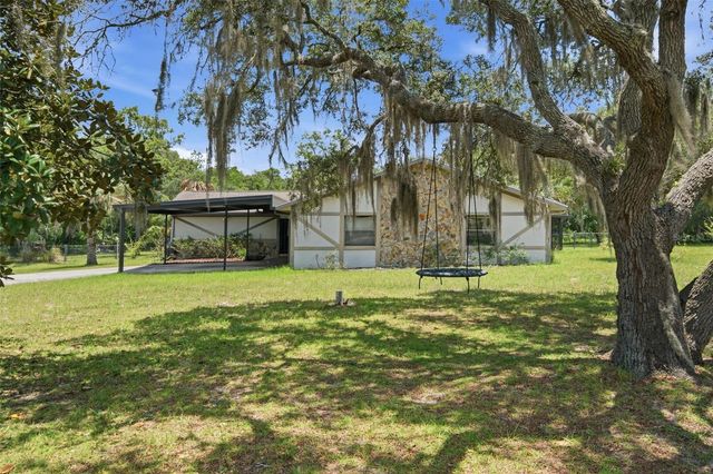 385 N CORNISH POINT, Lecanto, FL 34461