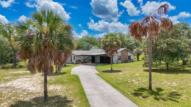 385 N CORNISH POINT, Lecanto, FL 34461