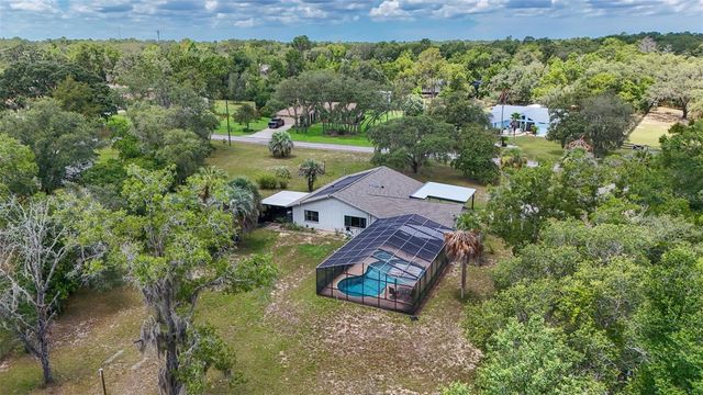 385 N CORNISH POINT, Lecanto, FL 34461