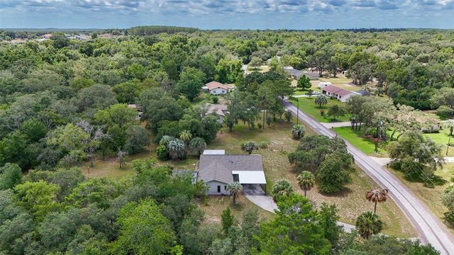 385 N CORNISH POINT, Lecanto, FL 34461