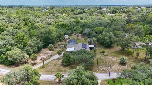 385 N CORNISH POINT, Lecanto, FL 34461