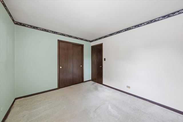 1025 Belair Drive, Darien, IL 60561