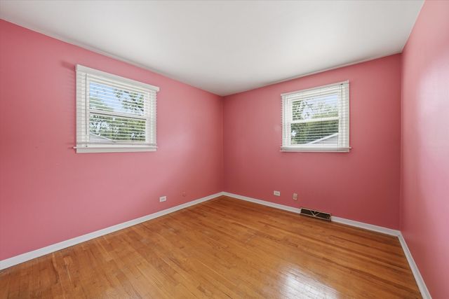 1025 Belair Drive, Darien, IL 60561