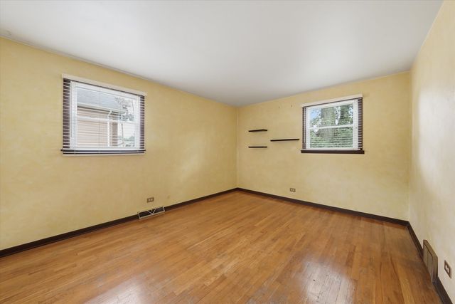 1025 Belair Drive, Darien, IL 60561
