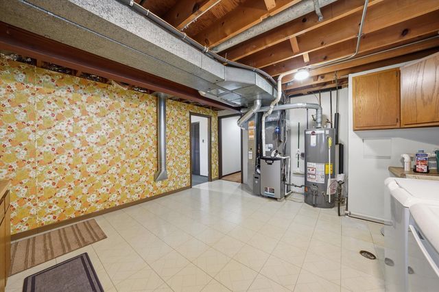 1025 Belair Drive, Darien, IL 60561