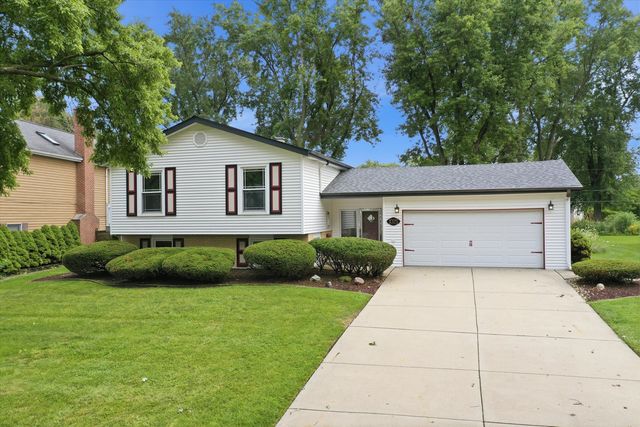 1025 Belair Drive, Darien, IL 60561