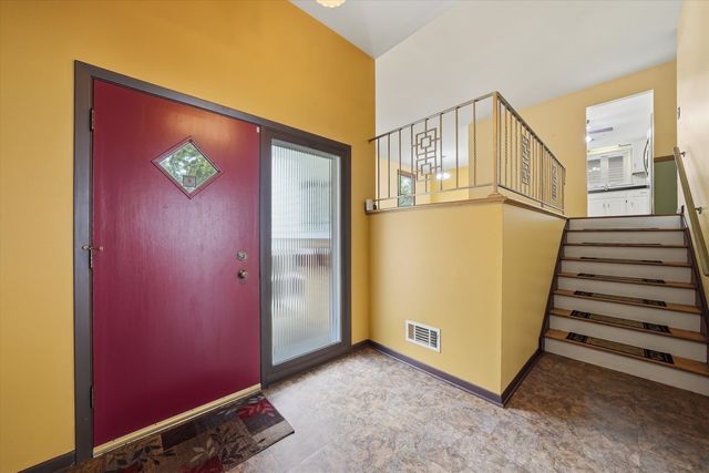 1025 Belair Drive, Darien, IL 60561