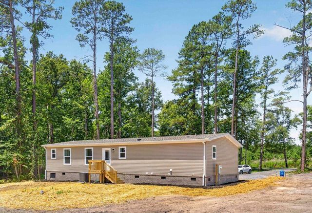 1658 Calamus Pond Road, Summerville, SC 29483