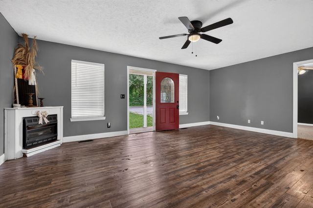 109 Brown Rd, Morrison, TN 37357