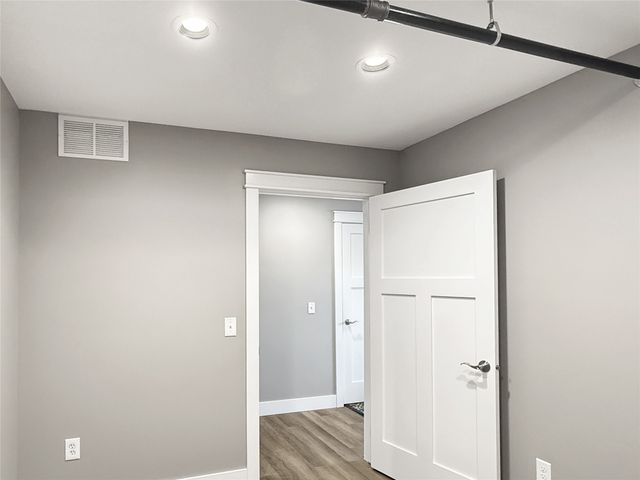 1911 NE 58th Avenue, Des Moines, IA 50313