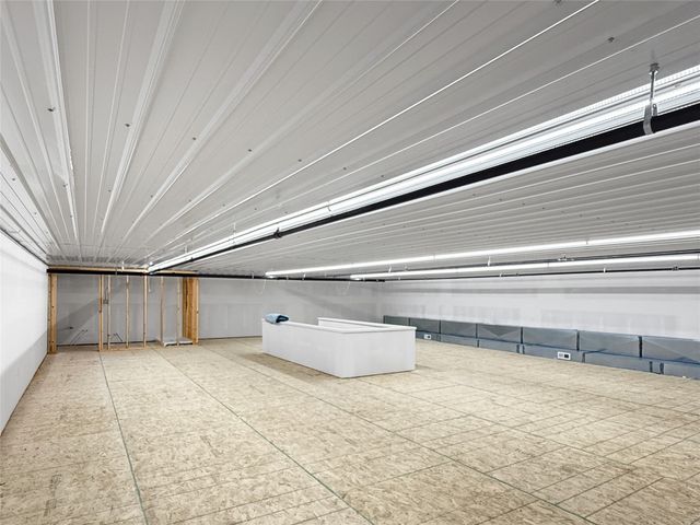 1911 NE 58th Avenue, Des Moines, IA 50313