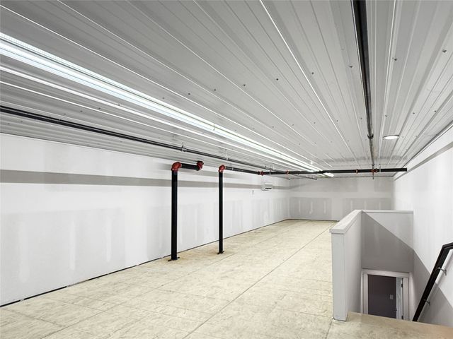 1911 NE 58th Avenue, Des Moines, IA 50313