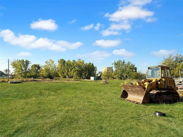 1911 NE 58th Avenue, Des Moines, IA 50313