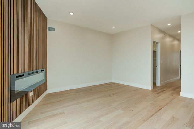 2538 E MADISON ST, Philadelphia, PA 19134
