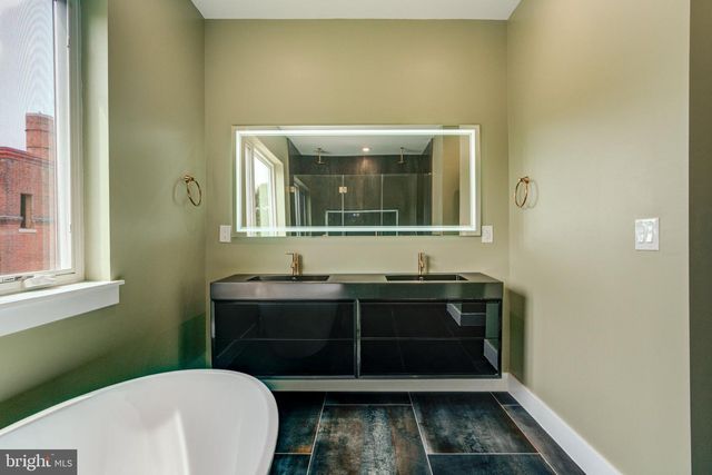 2538 E MADISON ST, Philadelphia, PA 19134