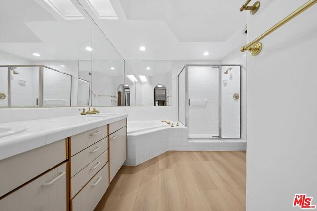 15500 W Sunset Boulevard 204, Los Angeles, CA 90272