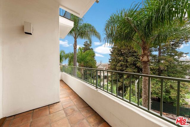 15500 W Sunset Boulevard 204, Los Angeles, CA 90272