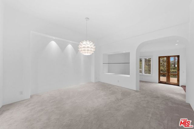 15500 W Sunset Boulevard 204, Los Angeles, CA 90272