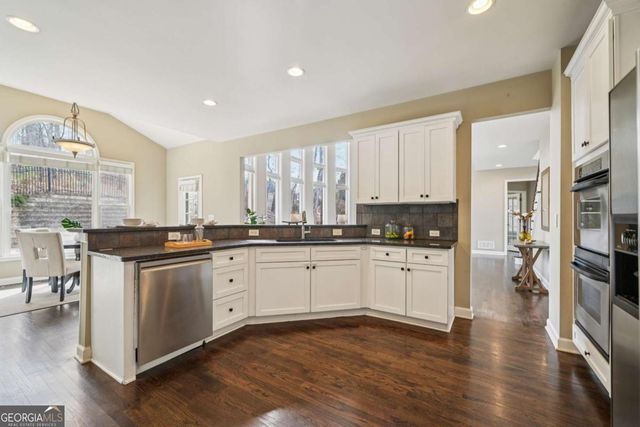 3502 Valleyhaven Court, Suwanee, GA 30024