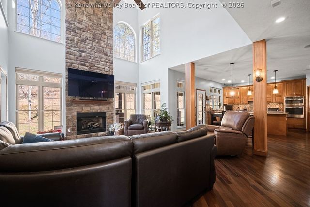 2 Stonegate Drive, Hurricane, WV 25526