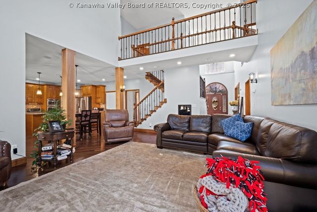 2 Stonegate Drive, Hurricane, WV 25526