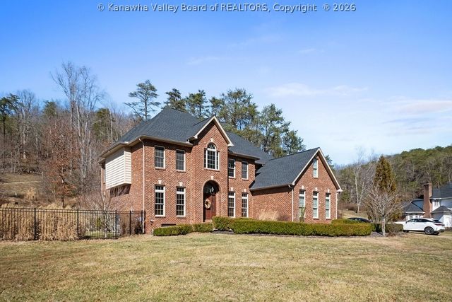2 Stonegate Drive, Hurricane, WV 25526