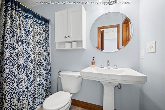 2 Stonegate Drive, Hurricane, WV 25526