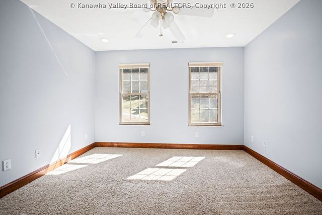 2 Stonegate Drive, Hurricane, WV 25526