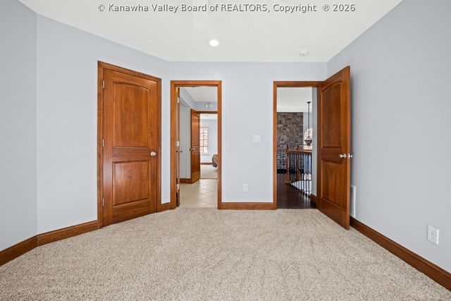 2 Stonegate Drive, Hurricane, WV 25526