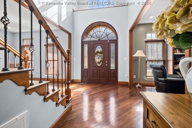 2 Stonegate Drive, Hurricane, WV 25526