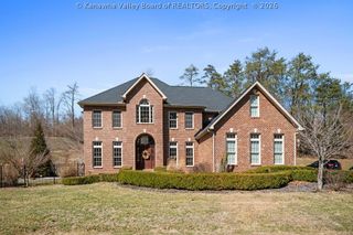 2 Stonegate Drive, Hurricane, WV 25526