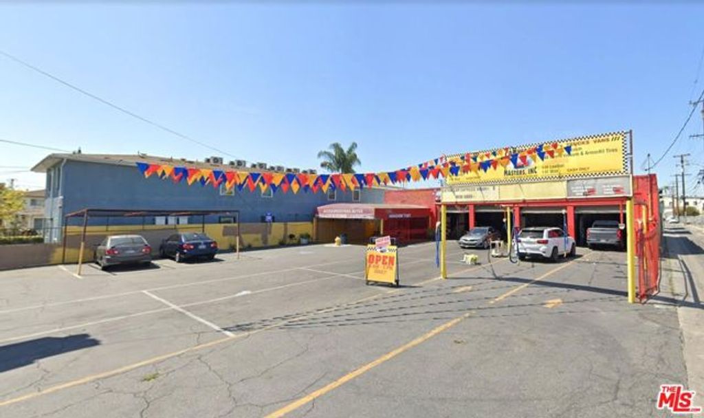 7201 Santa Fe Avenue, Huntington Park, CA 90255