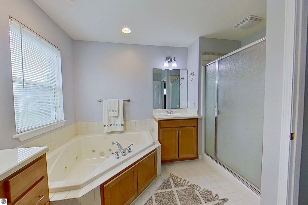 Image 26 of property listing at 1522 Eastpointe Drive, Mt Pleasant, MI 48858