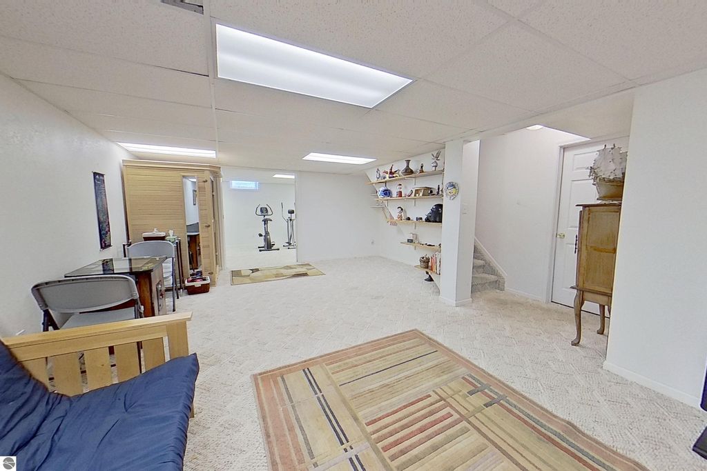 Image 36 of property listing at 1522 Eastpointe Drive, Mt Pleasant, MI 48858