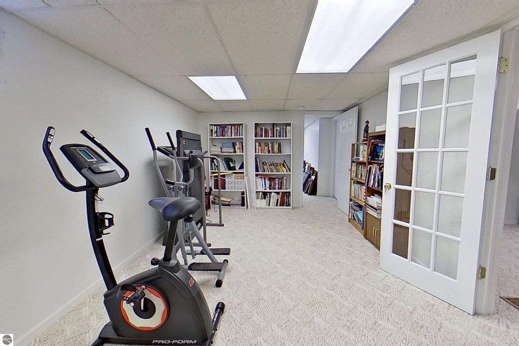 Image 39 of property listing at 1522 Eastpointe Drive, Mt Pleasant, MI 48858