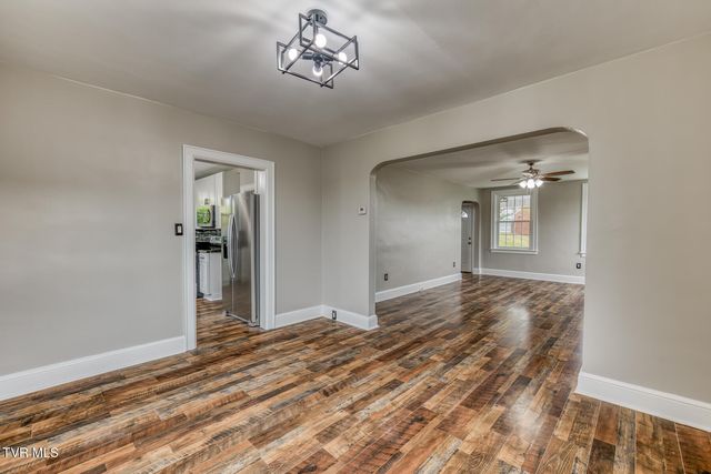 1021 West Main Street, Abingdon, VA 24210