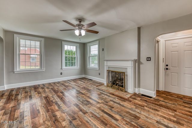 1021 West Main Street, Abingdon, VA 24210