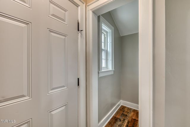 1021 West Main Street, Abingdon, VA 24210