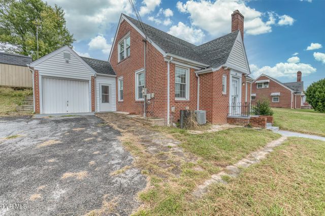 1021 West Main Street, Abingdon, VA 24210