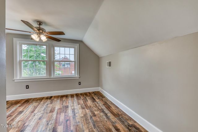 1021 West Main Street, Abingdon, VA 24210