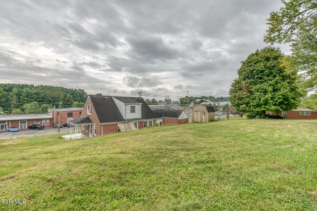 1021 West Main Street, Abingdon, VA 24210