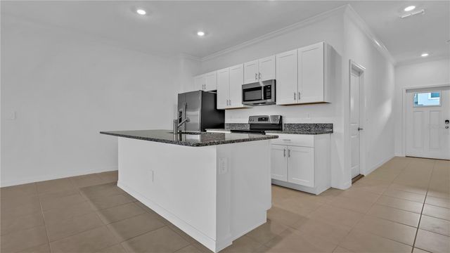 8948 GALLANTREE PLACE, Land O Lakes, FL 34637