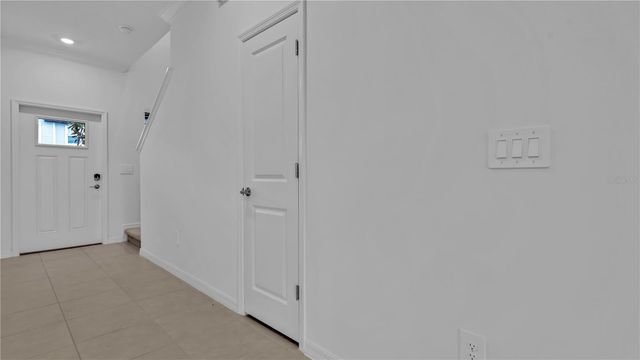 8948 GALLANTREE PLACE, Land O Lakes, FL 34637
