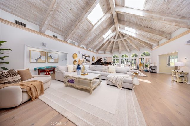 1531 Rodeo Road, Arcadia, CA 91006