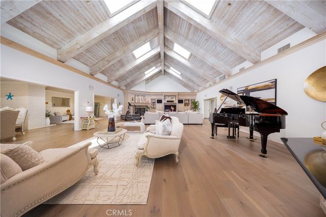 1531 Rodeo Road, Arcadia, CA 91006