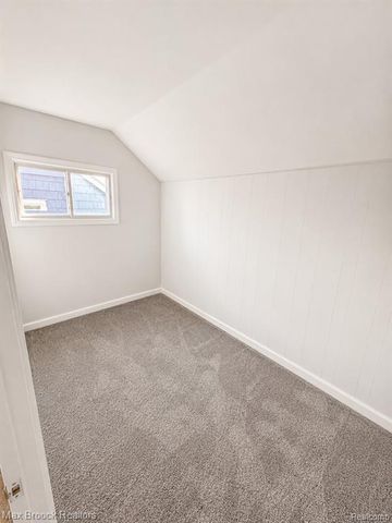 308 S Marshall Street, Pontiac, MI 48342