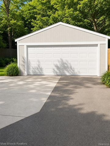 308 S Marshall Street, Pontiac, MI 48342
